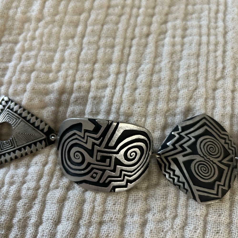Alice Seely VTG Y2K Lead Free Pewter Tribal Link Bracelet Toggle Clasp Signed - Picture 5 of 12
